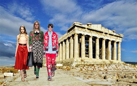 gucci acropoli atene|La Grecia dice no a Gucci: niente sfilata all'Acropoli, neanche per .